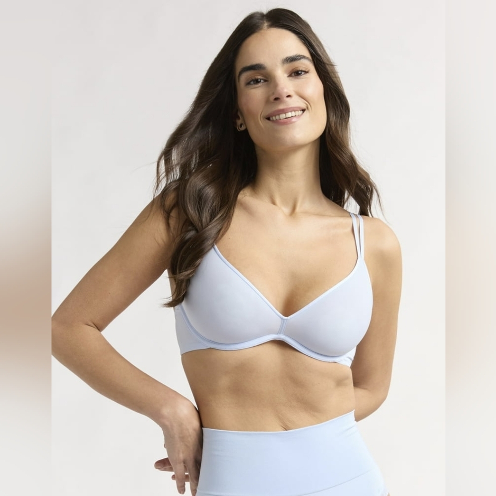 *NWT* Joyspun Women's Size 36B Light Blue Smoothing Wing Scoop Neck Bra